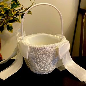 Wedding - flower girl basket